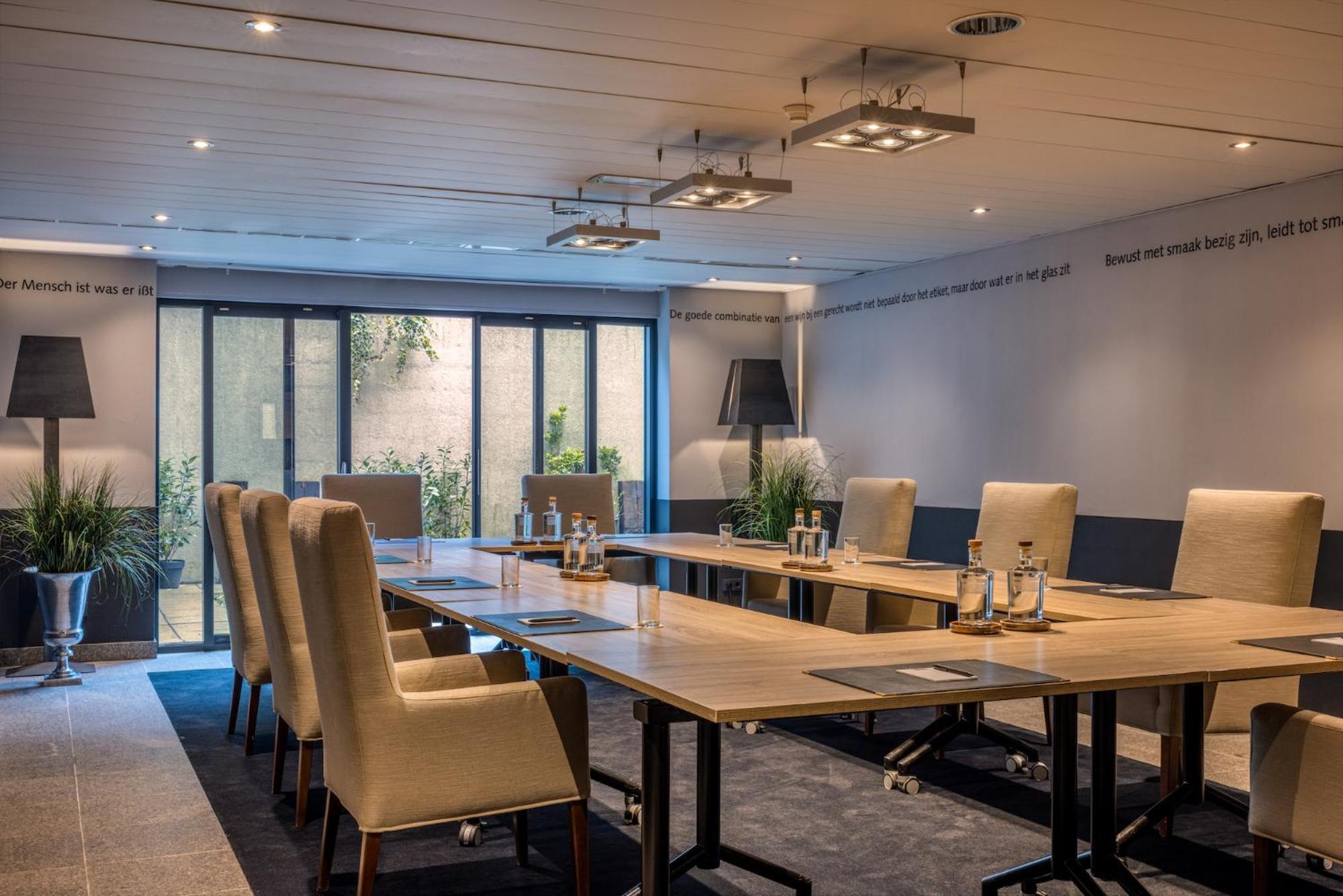 Hotel Gastronomique De Echoput Apeldoorn Exteriör bild